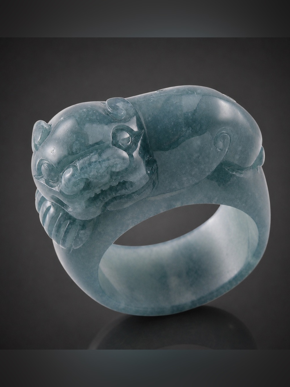 Guatemalan Olmec jadeite Jade Carved Pixiu 60.00 Ctw Ring